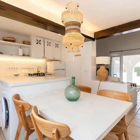 Binisagoc B Villa