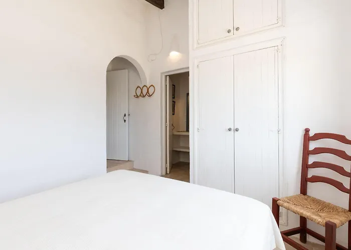 Binisagoc B * Binibeca